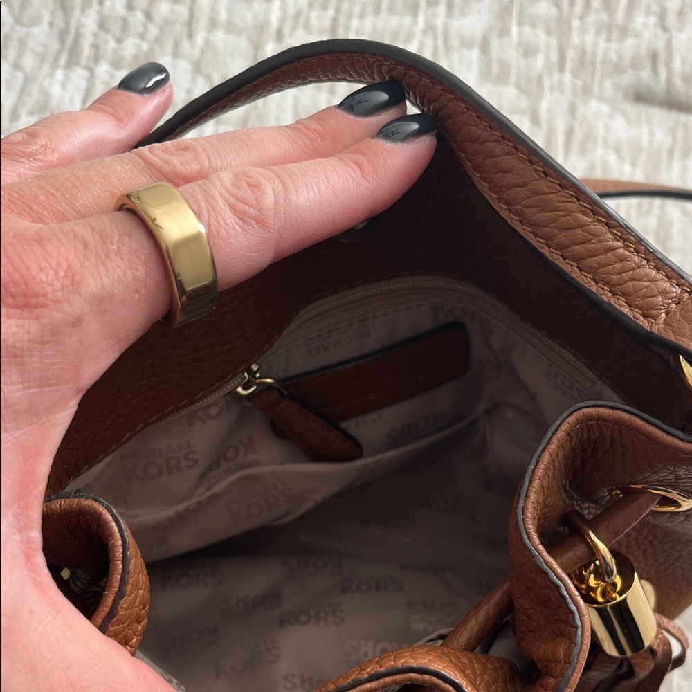 Michael Kors Tan Leather Crossbody Bag with Gold Accents - Picture 4 of 4